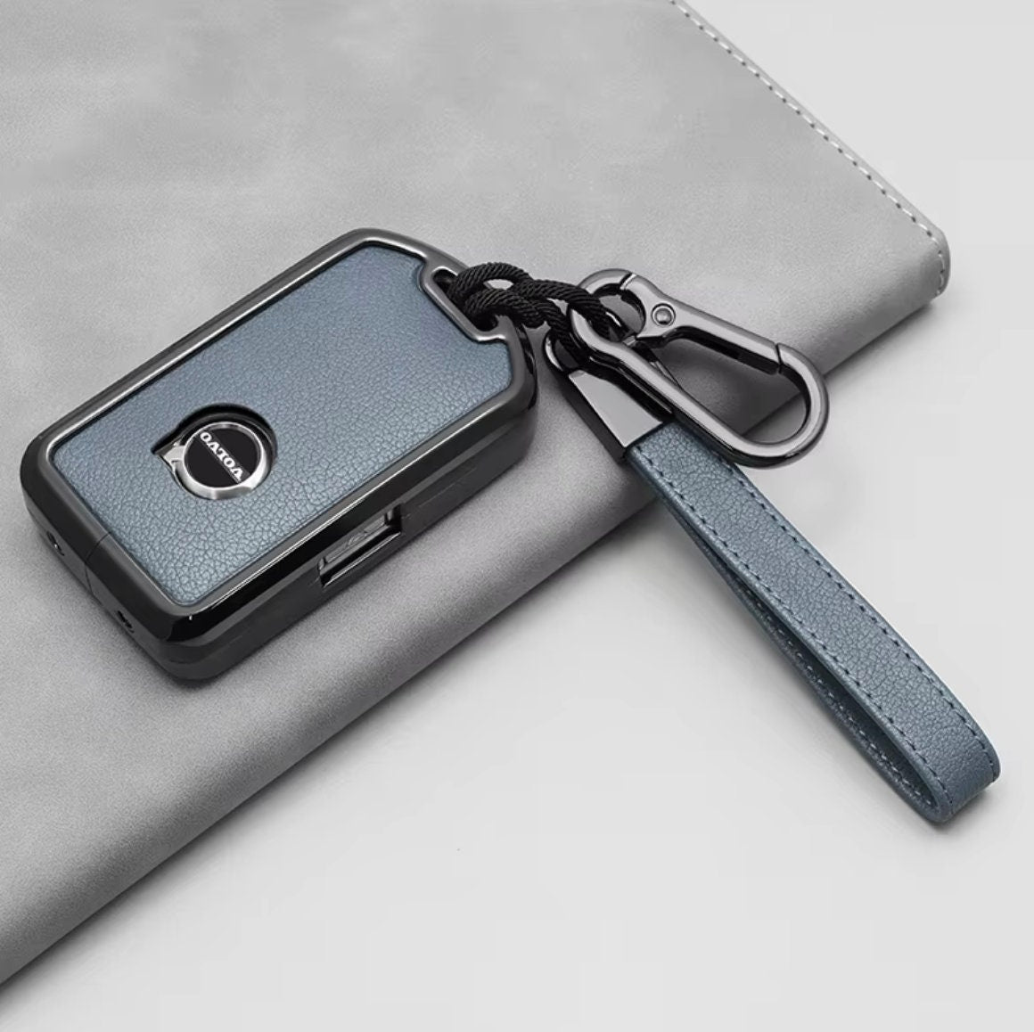 For Volvo/Polestar key fob Customizable Leather & Aluminum Key Fob Cover Set - Full Keychain