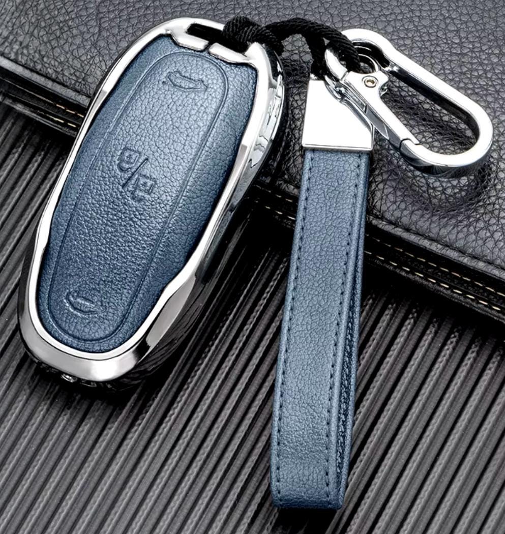 Customizable Aluminum and Leather with a full Keychain for Tesla Fob